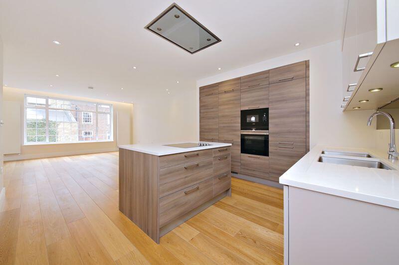 Main image of property: Beechcroft Avenue, Golders Green, NW11