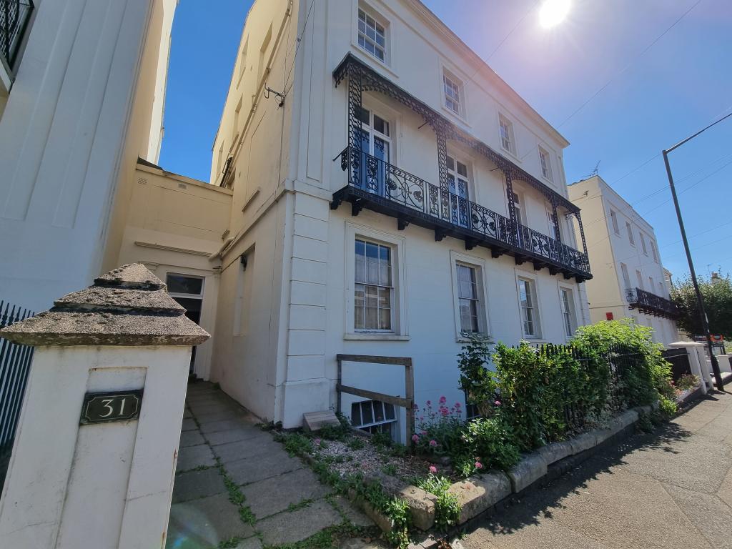 2 bedroom apartment for rent in Flat 2, 31 Dale Street, Leamington Spa