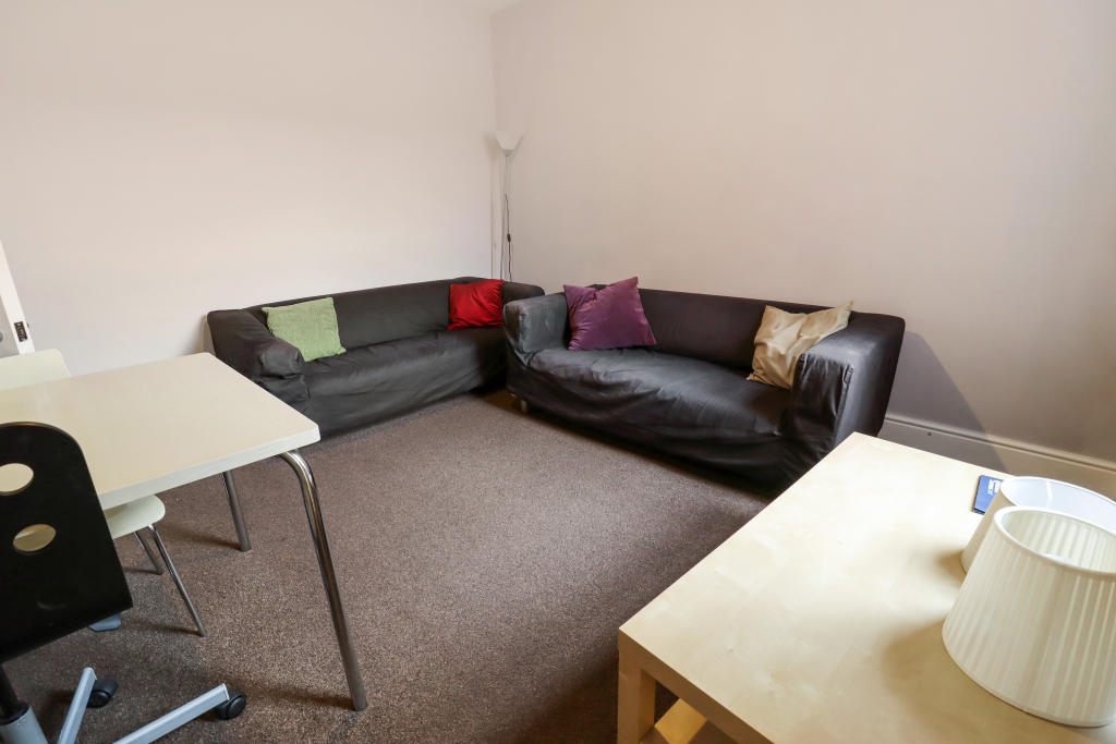 Additional property image - 36 Clapham Terrace, Leamington Spa
