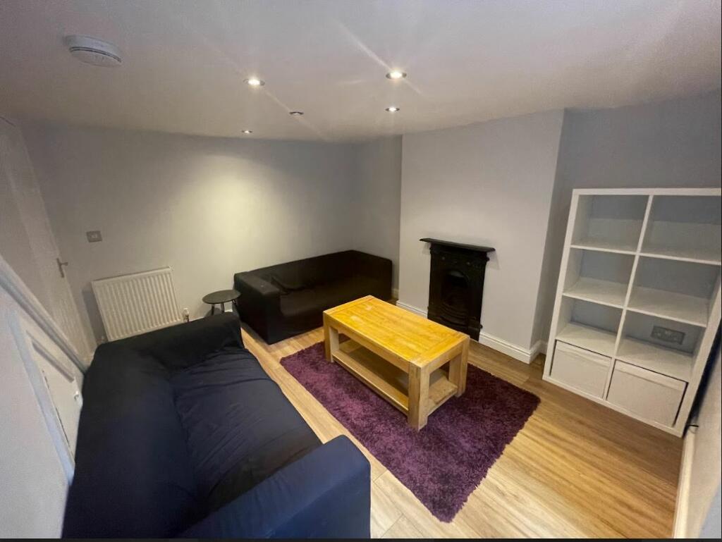 Additional property image - 33 Chandos Street, Leamington Spa