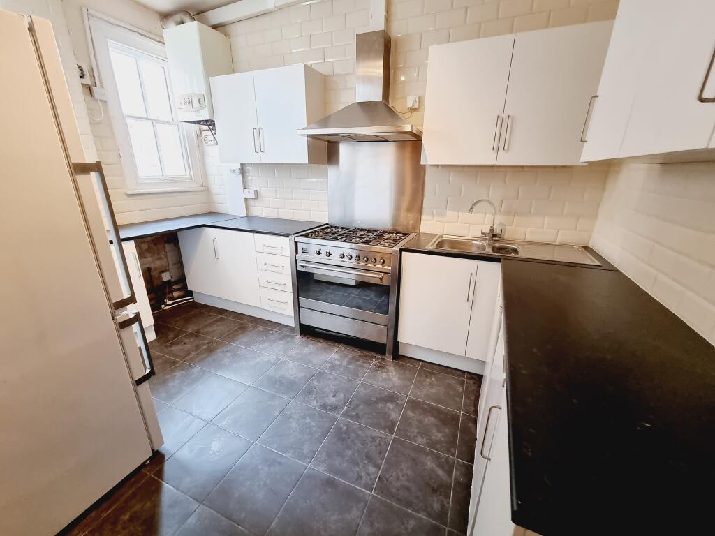 Additional property image - 63 Avenue Road, Leamington Spa