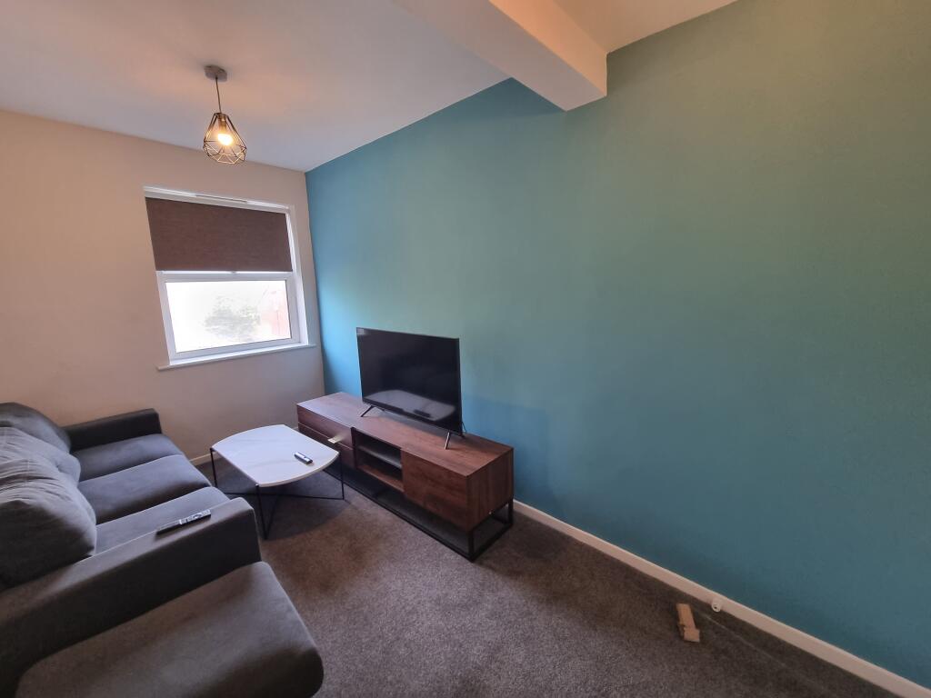 Additional property image - Flat 4, 35 Clemens Street, Leamington Spa