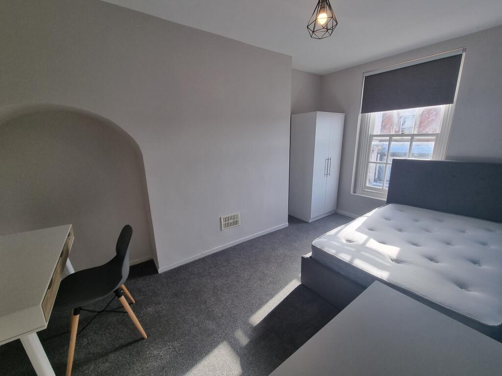 Additional property image - Flat 4, 35 Clemens Street, Leamington Spa