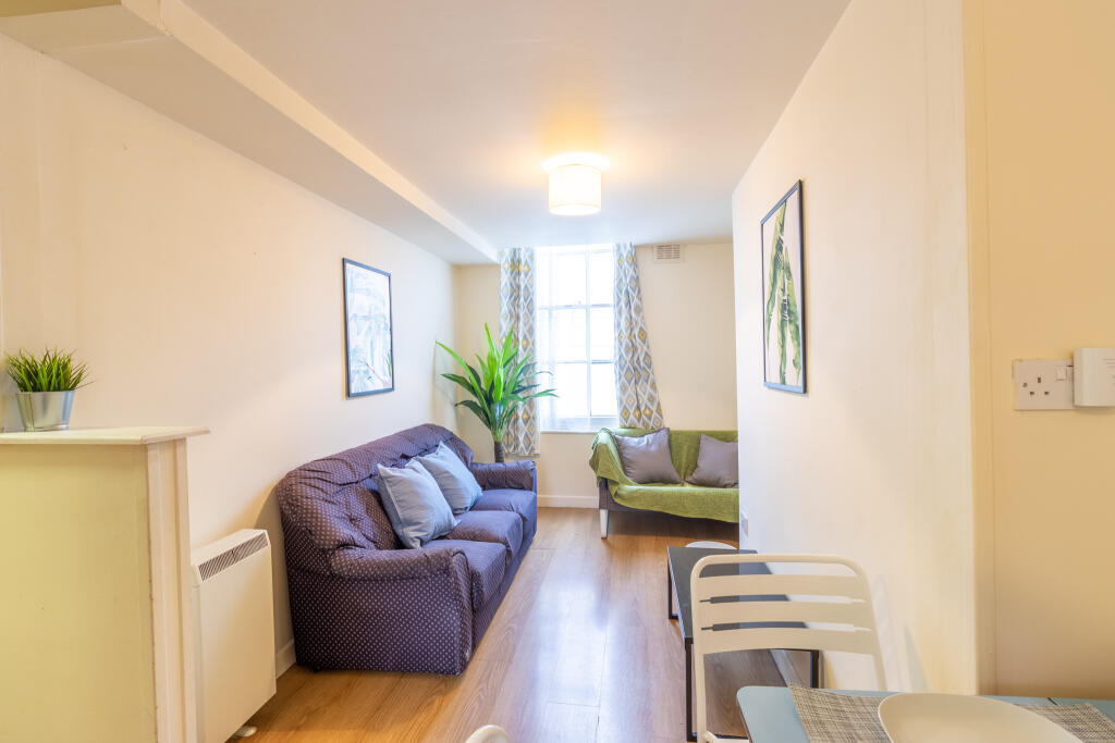 Additional property image - 4 Gloucester Street