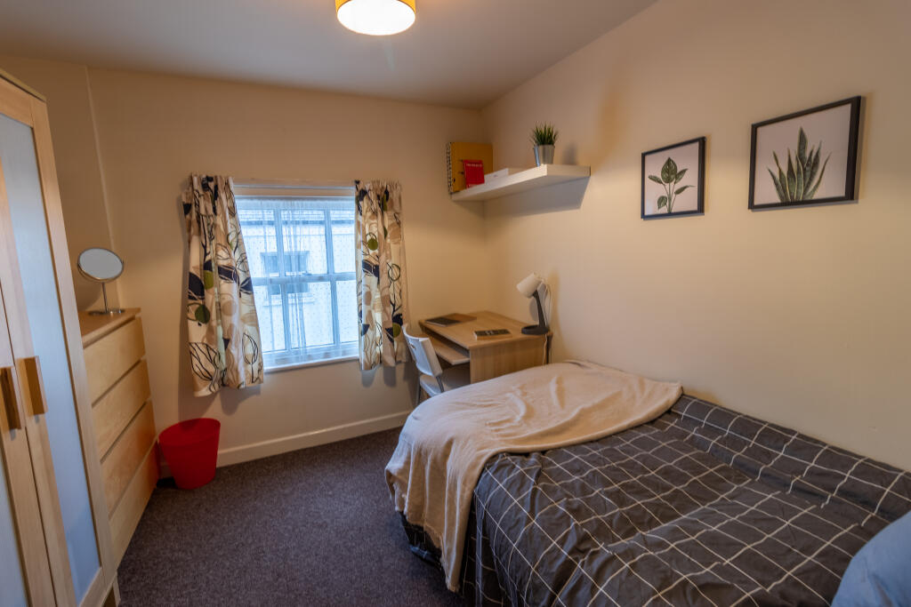 Additional property image - 4 Gloucester Street