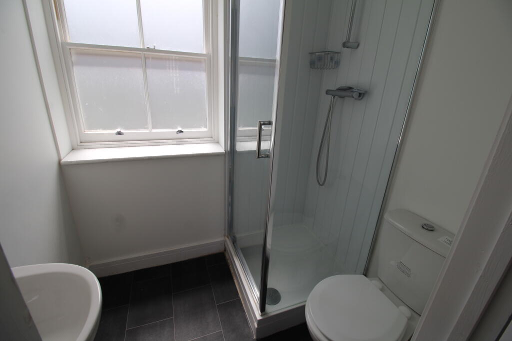 Additional property image - 3a Heathcote Road, Whitnash, Leamington Spa