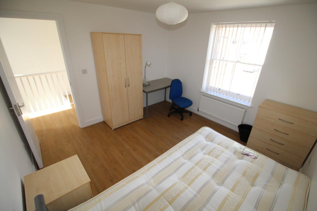 Additional property image - 3a Heathcote Road, Whitnash, Leamington Spa