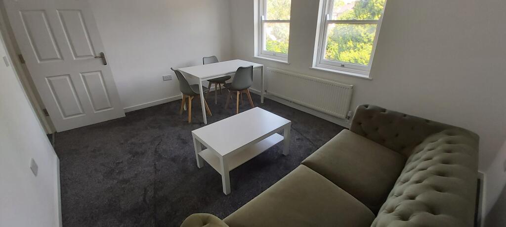 Additional property image - 9 Rai Court, Trinity Street, Leamington Spa