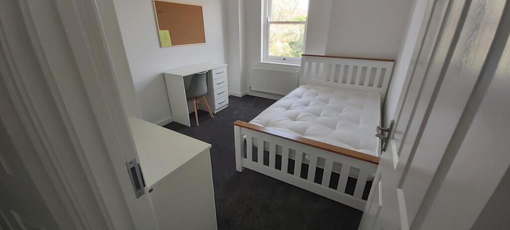 Additional property image - 9 Rai Court, Trinity Street, Leamington Spa