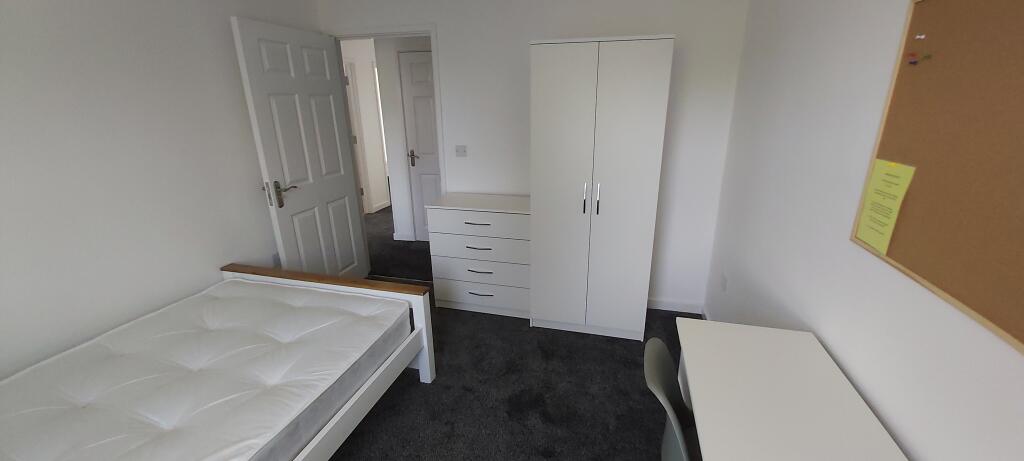 Additional property image - 9 Rai Court, Trinity Street, Leamington Spa