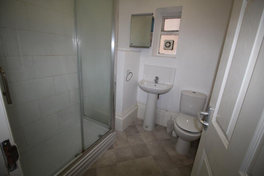 Additional property image - Room 2, Kent House, Clarendon Place