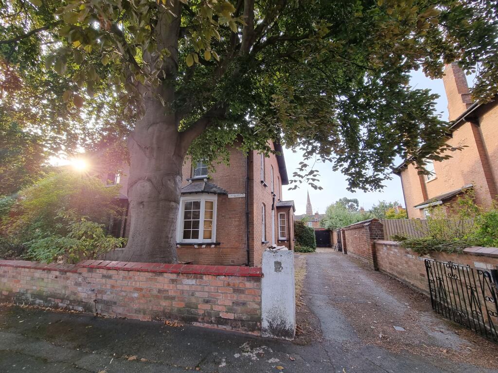 Main image of property: 14 Claremont Road, Leamington Spa