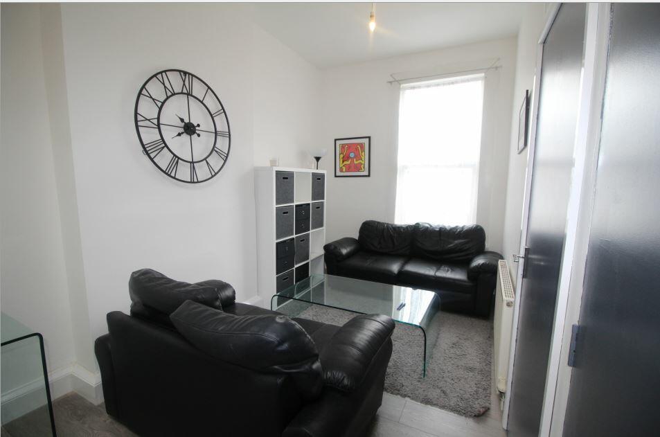 Additional property image - 111a Warwick Street, Leamington Spa