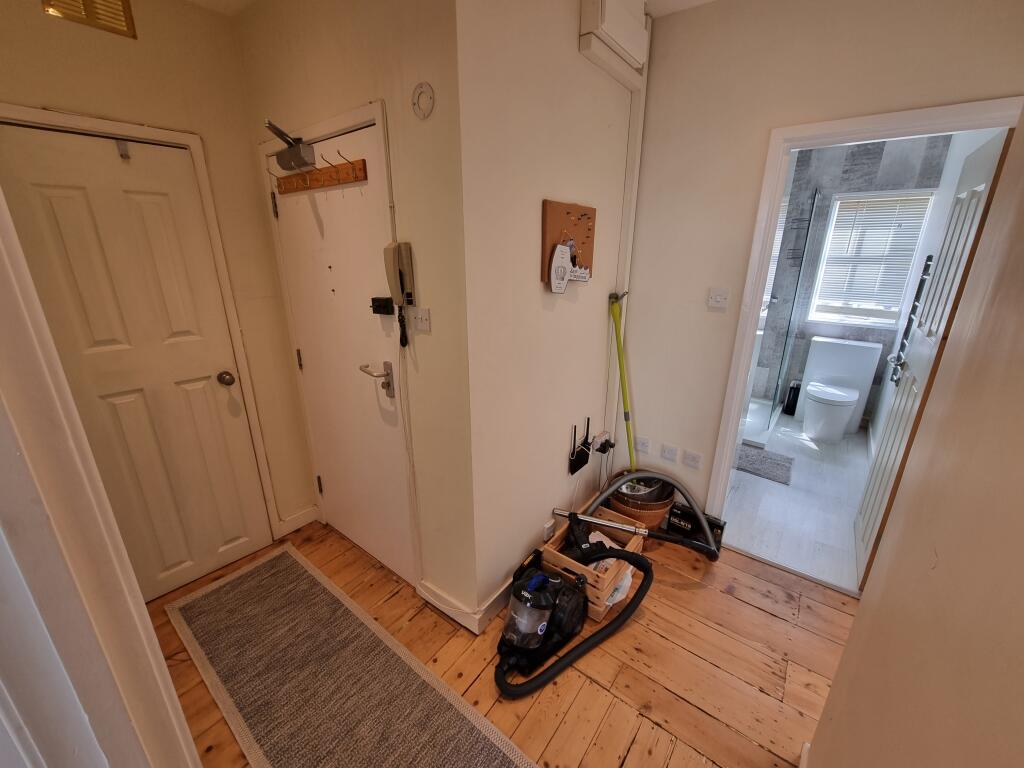 Additional property image - Flat 8, Birkland House, 37 Portland Street, Leamington Spa