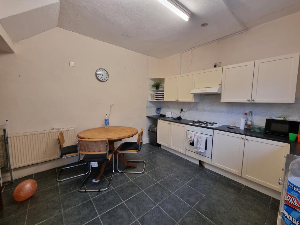 Property image - Garden Flat, 63 Avenue Road, Leamington Spa