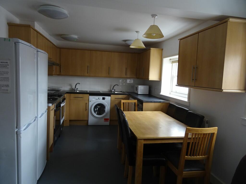 Additional property image - Flat 2, 131-135 Regent Street, Leamington Spa