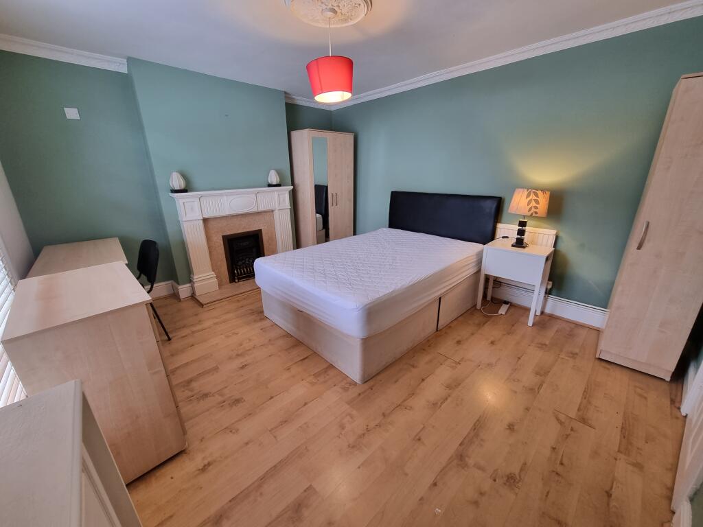 Additional property image - 5 Binswood Street, Leamington, CV32 5RW