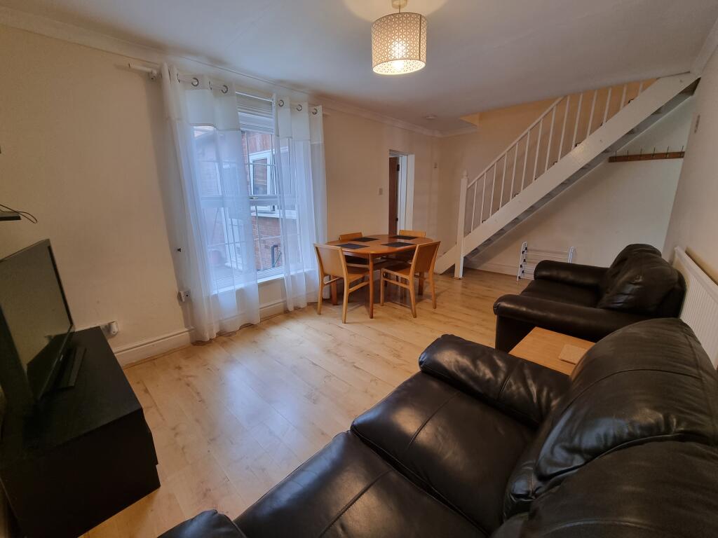 Additional property image - 5 Binswood Street, Leamington, CV32 5RW