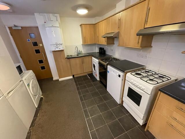 Additional property image - 39b Warwick Street
