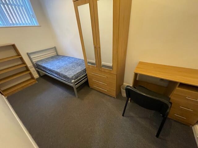Additional property image - 39b Warwick Street