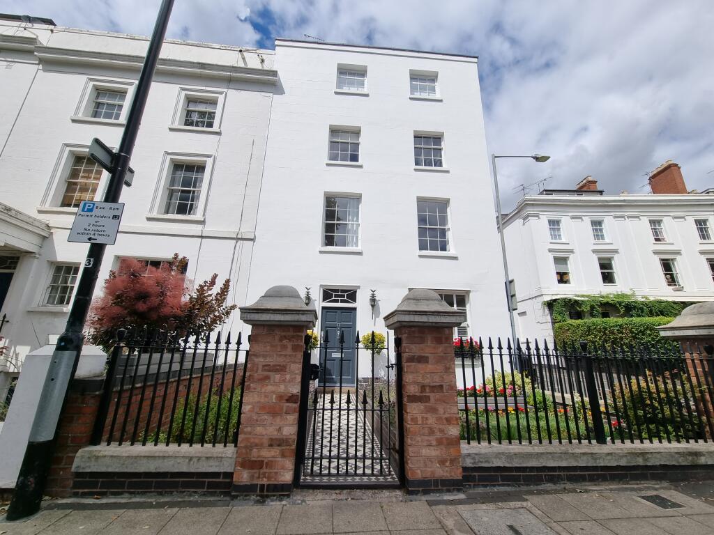 Main image of property: 17 Willes Road, Leamington Spa