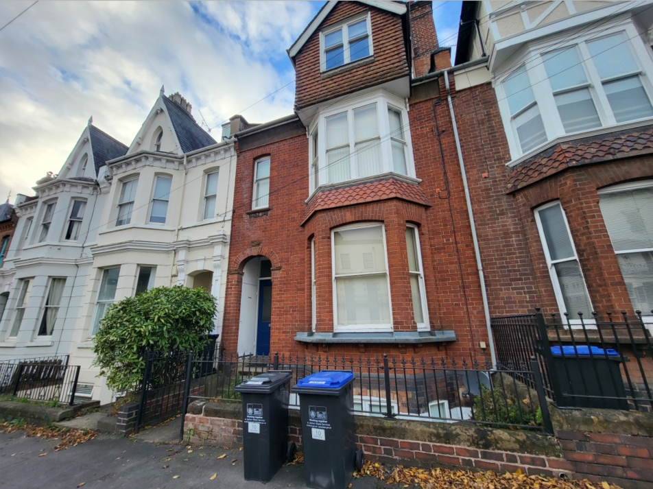 Main image of property: Flat 2, 10 Dale Street, Leamington Spa, CV32 5HJ