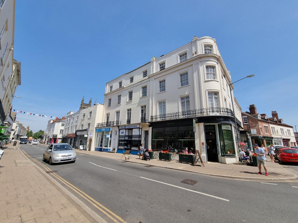 Main image of property: Flat 2, 31 Bath Street, Leamington Spa