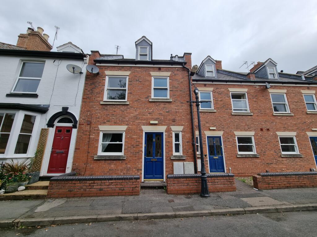Main image of property: 37 Gordon Street, Leamington Spa