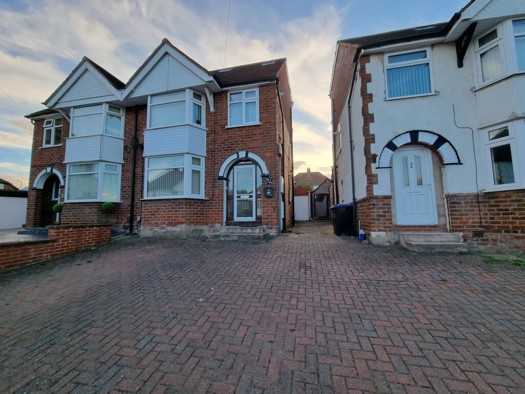 Main image of property: 26 The Close, Leamington Spa