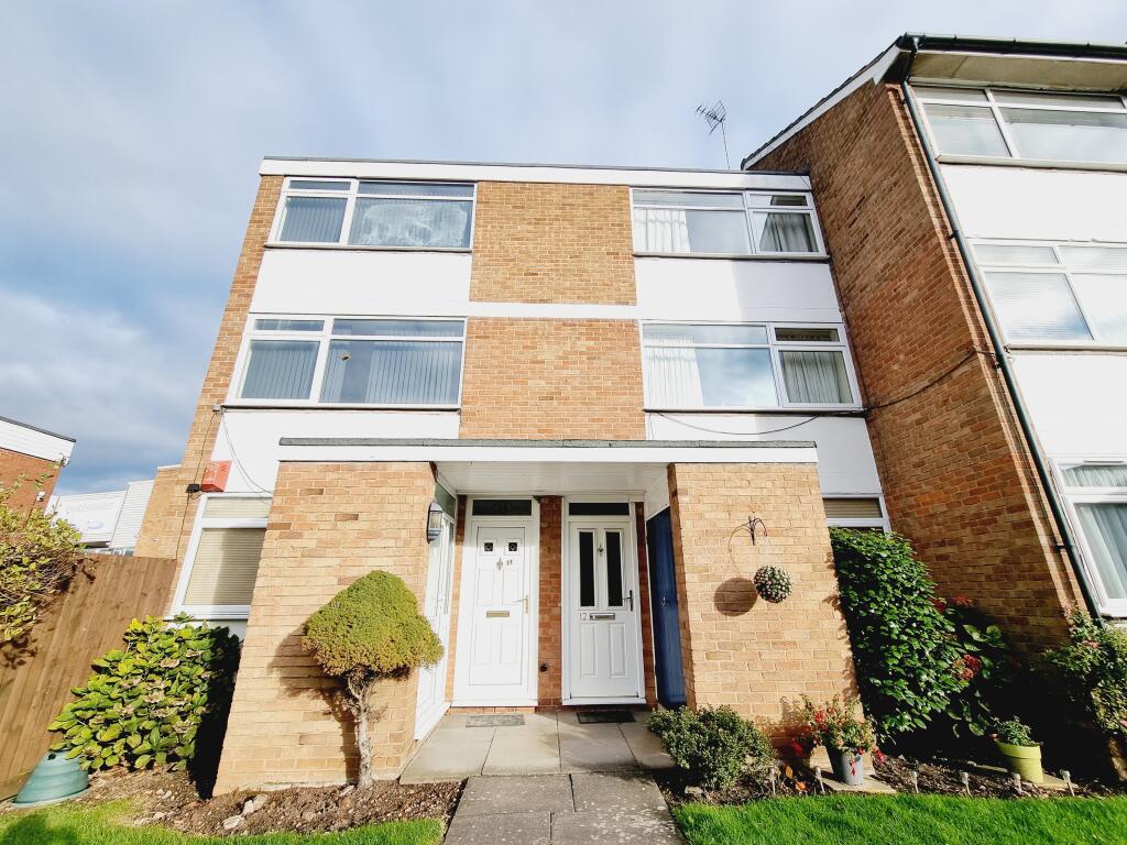 Main image of property: 11 Dugdale Court, Leamington Spa