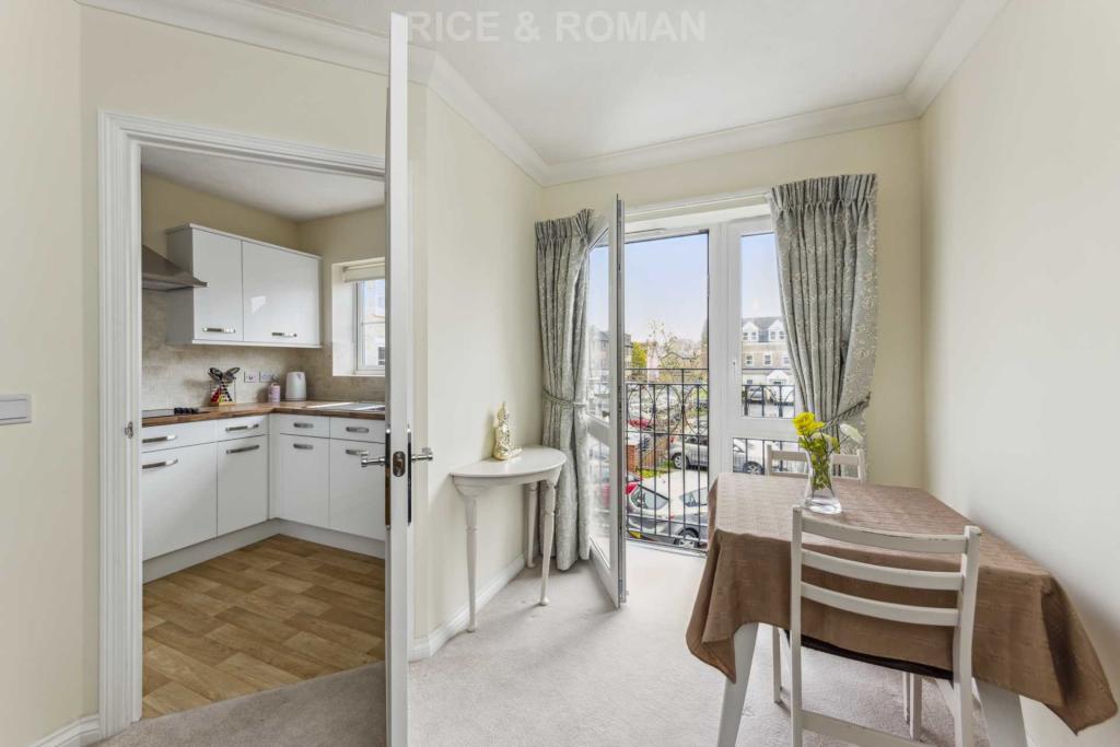 1 bedroom retirement property for sale in Ash Lodge Walton On Thames, KT12
