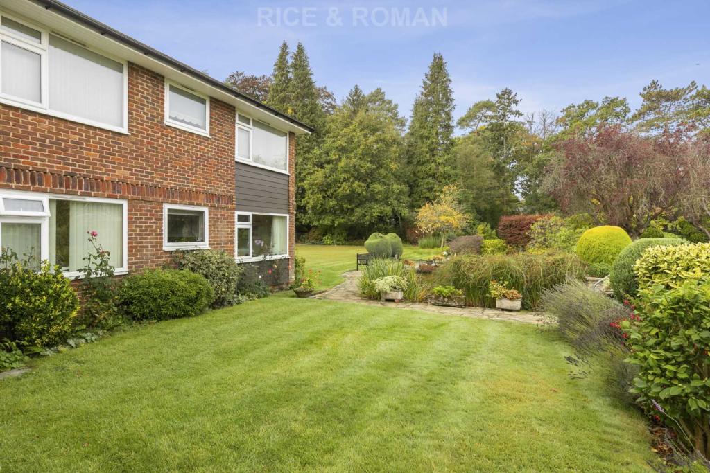 1 bedroom retirement property for sale in Gunters Mead, Copsem Lane
