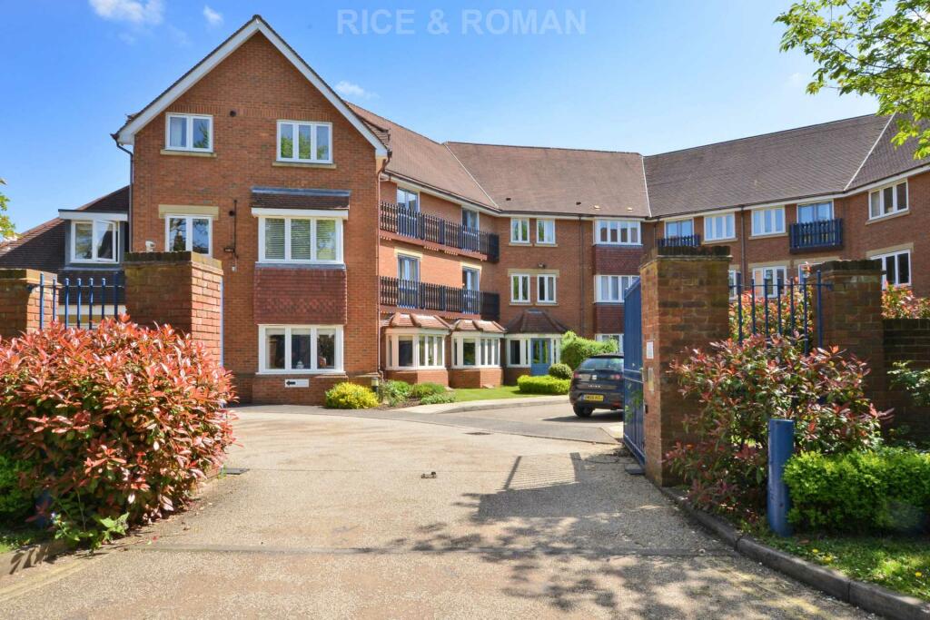 1 bedroom retirement property for sale in Fullerton Court, Teddington, TW11