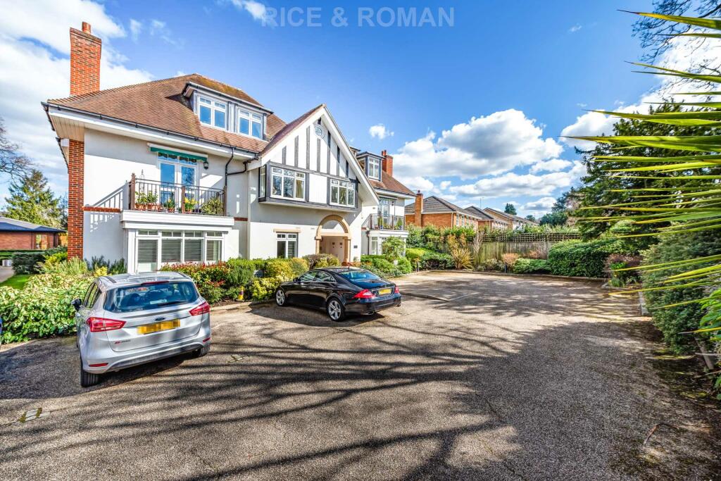 2 bedroom retirement property for sale in Claremont Place, Claygate, KT10