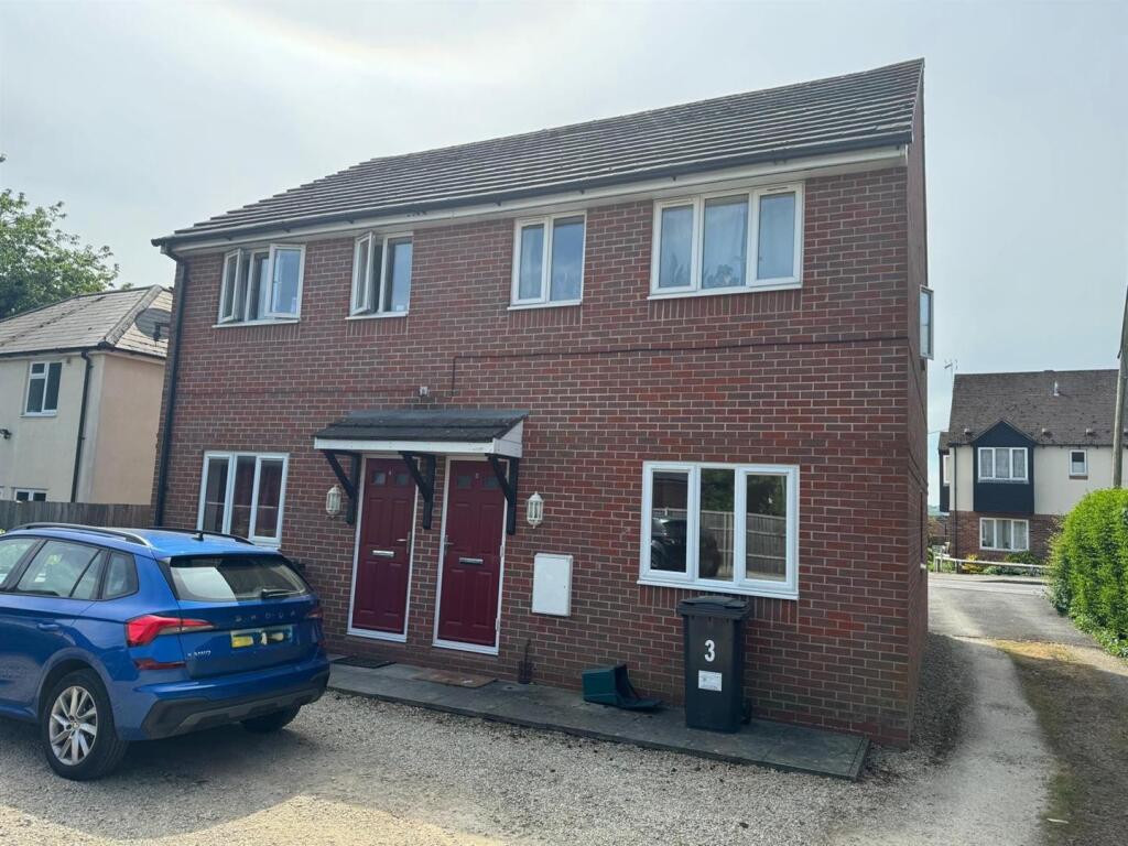 Main image of property: Barnes Court, Thatcham