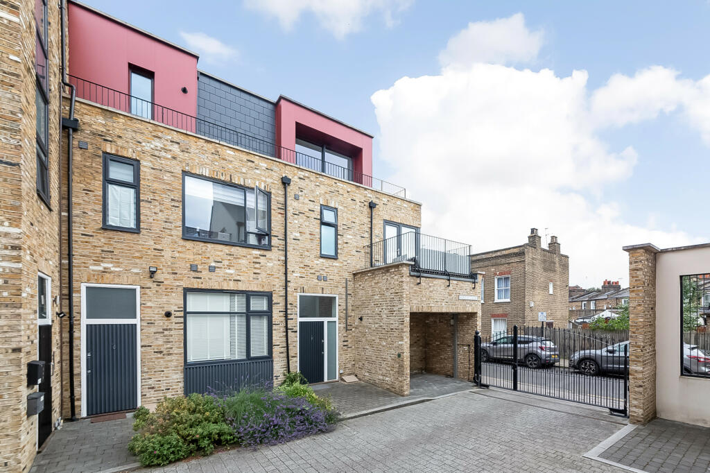 Main image of property: 5 Huntley Close,  London, SE10