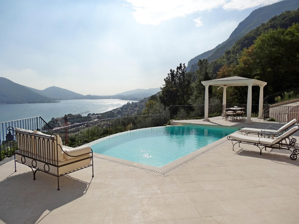 4 bedroom villa for sale in Sarnico, Bergamo, Lombardy, Italy