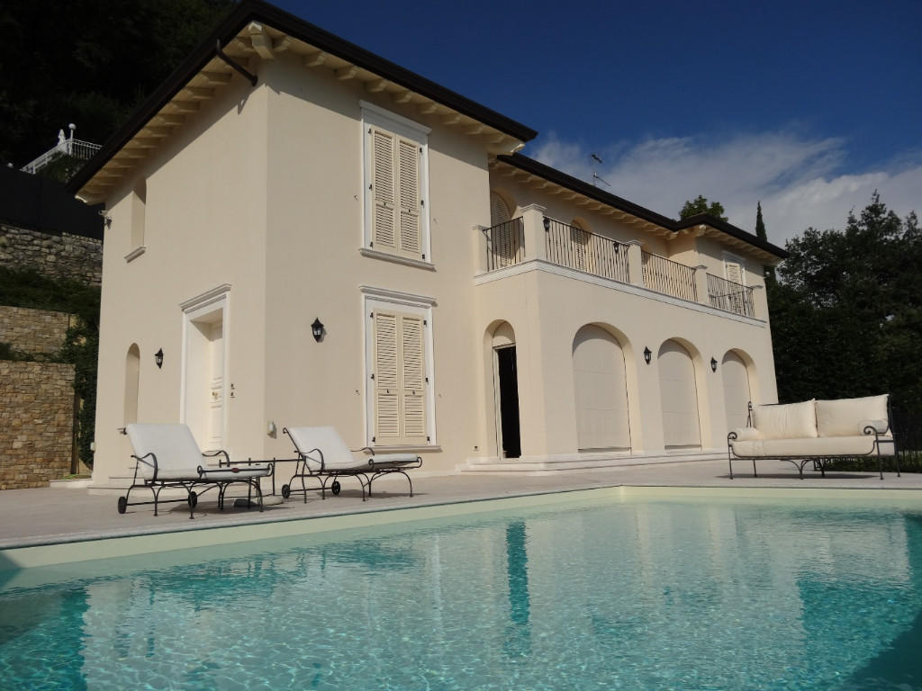 4 bedroom villa for sale in Sarnico, Bergamo, Lombardy, Italy