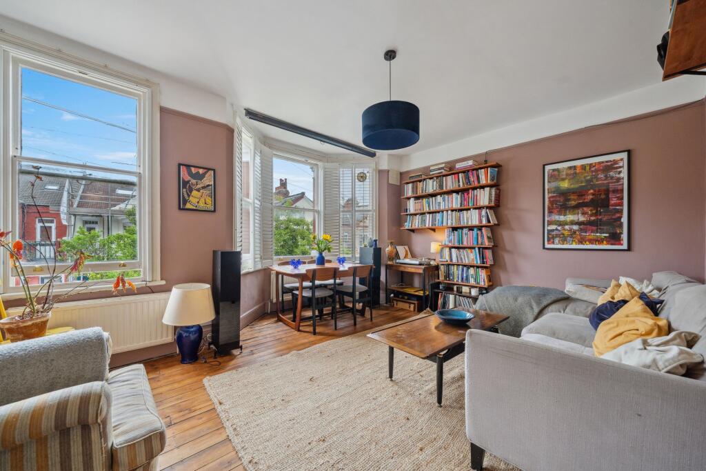 Main image of property: Kimberley Gardens, N4 1LF