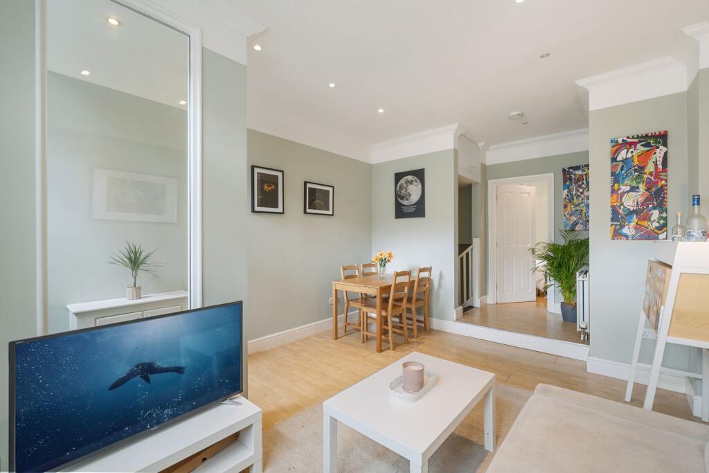 Main image of property: Wightman Road, London, N4
