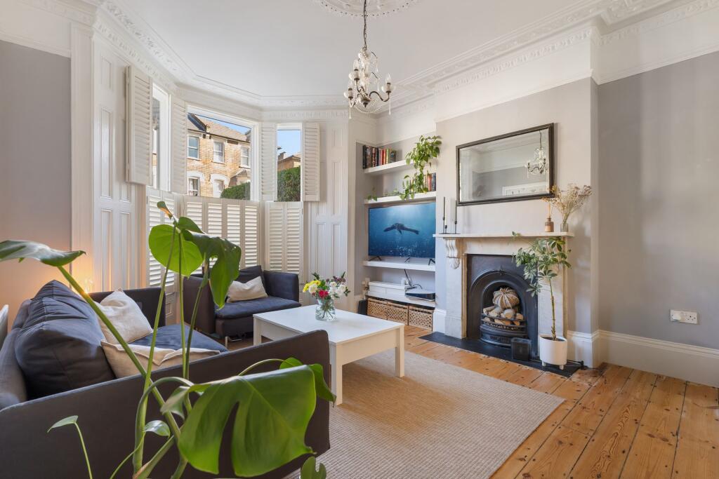 Main image of property: Lancaster Road N4 4PL