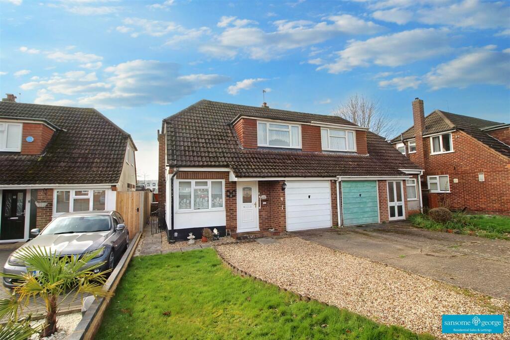 3 bedroom semidetached house for sale in Warborough Avenue, Tilehurst