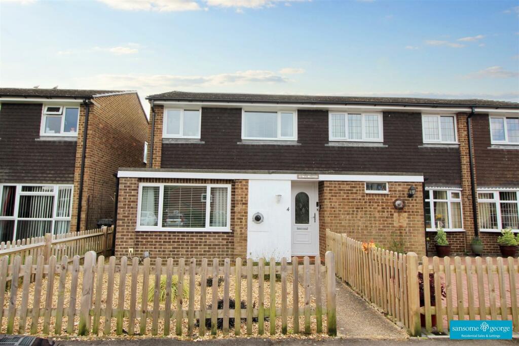 3 bedroom semidetached house for sale in The Fells, Tilehurst, Reading