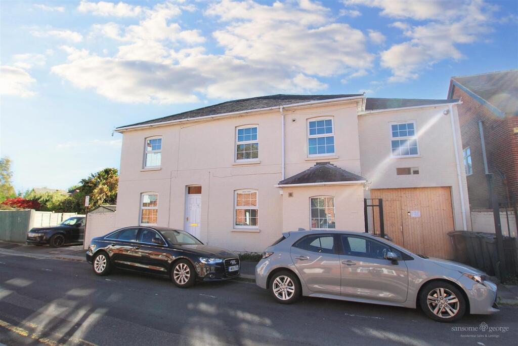 Main image of property: Wilson Road, Reading