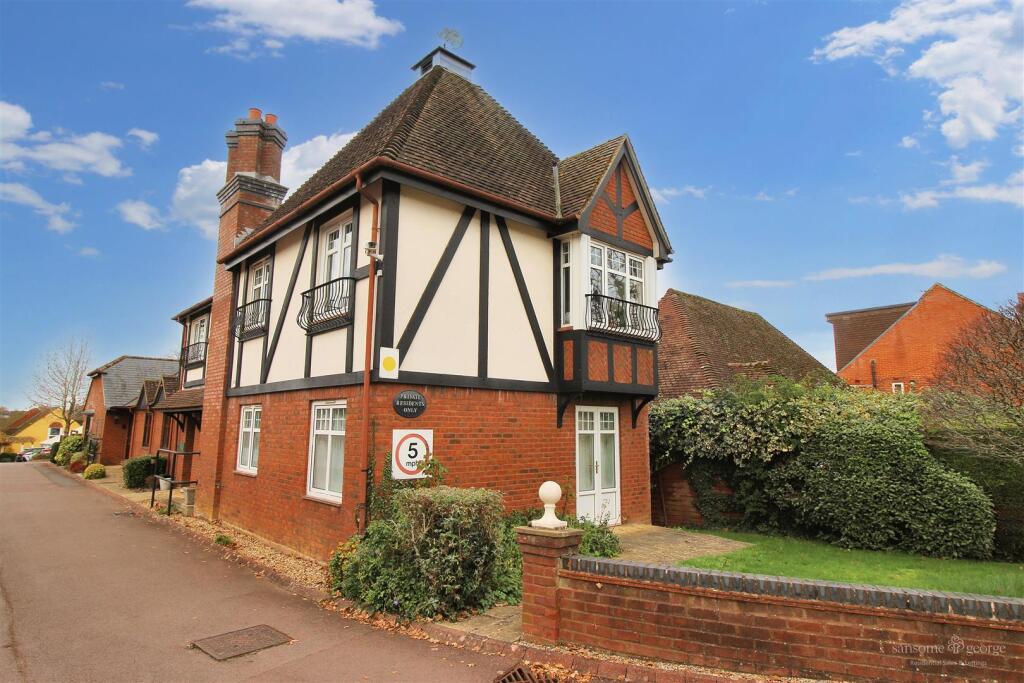 Main image of property: Park Lane, Tilehurst, Reading