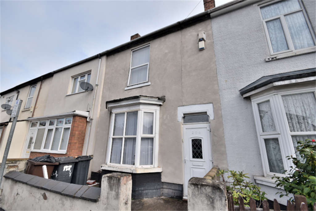 Main image of property: INVESTMENT OPPORTUNITY!! FOUR BEDROOM HMO