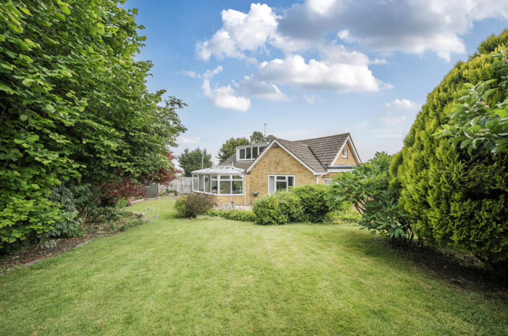 Main image of property: Hatchers Crescent, Blunsdon, SN26