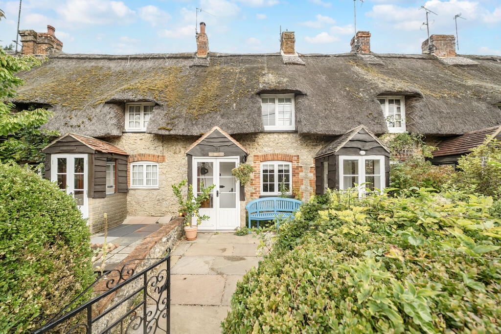 Main image of property: Longcot Road, Shrivenham, Swindon, SN6