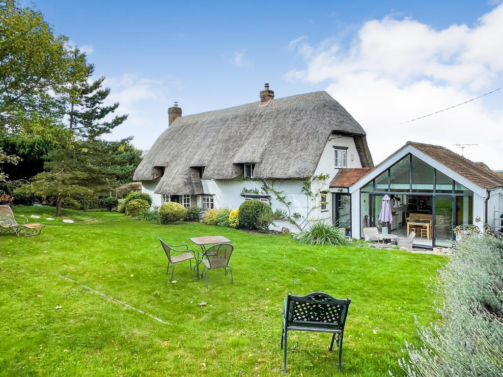 Main image of property: Cues Lane, Bishopstone, Swindon, SN6