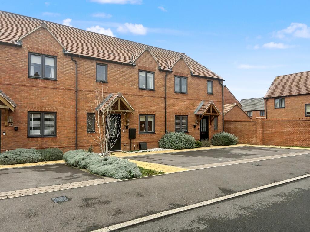 Main image of property: Jenkins Close, Blunsdon, Swindon, SN26